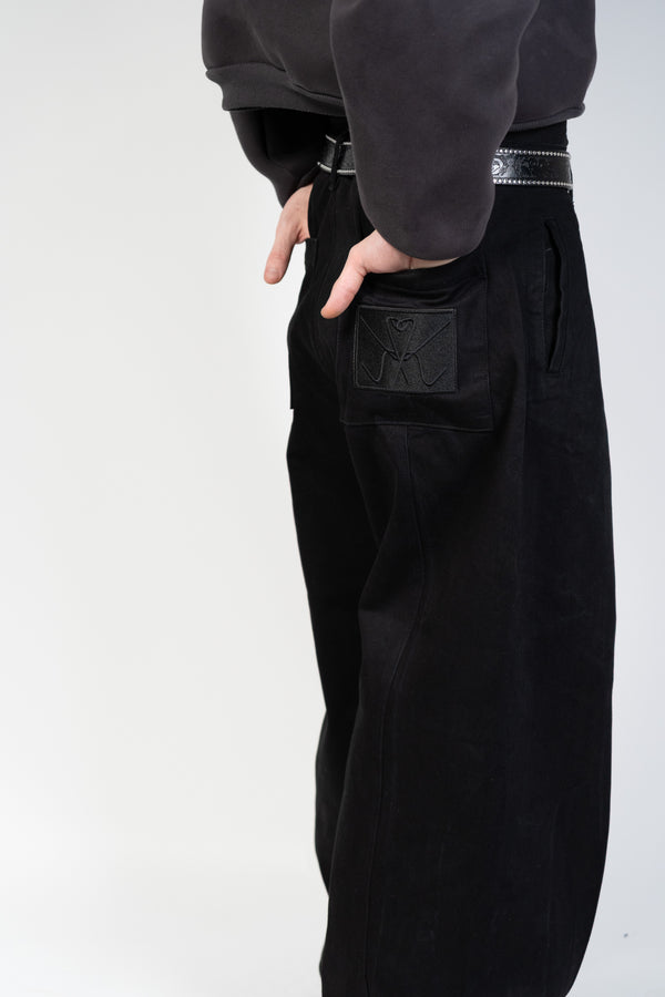 Changi black jean